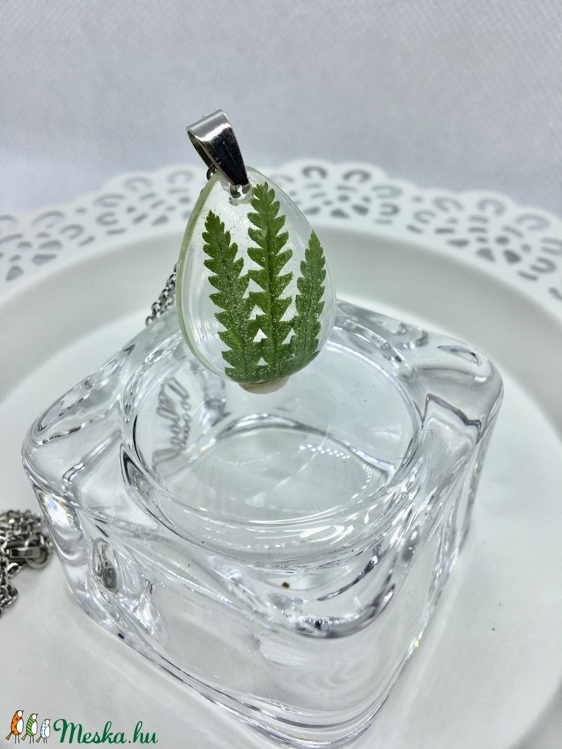 Igazi páfrány - csepp műgyanta medál,nyaklánccal -  - Meska.hu