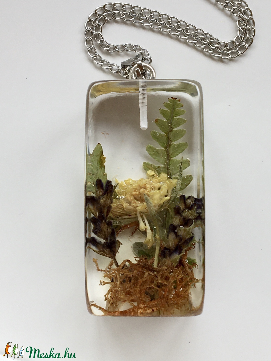 Mini terrárium medál,páfránnyal,virágokkal-műgyanta medál - ékszer - nyaklánc - medál - Meska.hu Mini terrárium medál,páfránnyal,virágokkal-műgyanta medál - ékszer - nyaklánc - medál - Meska.hu