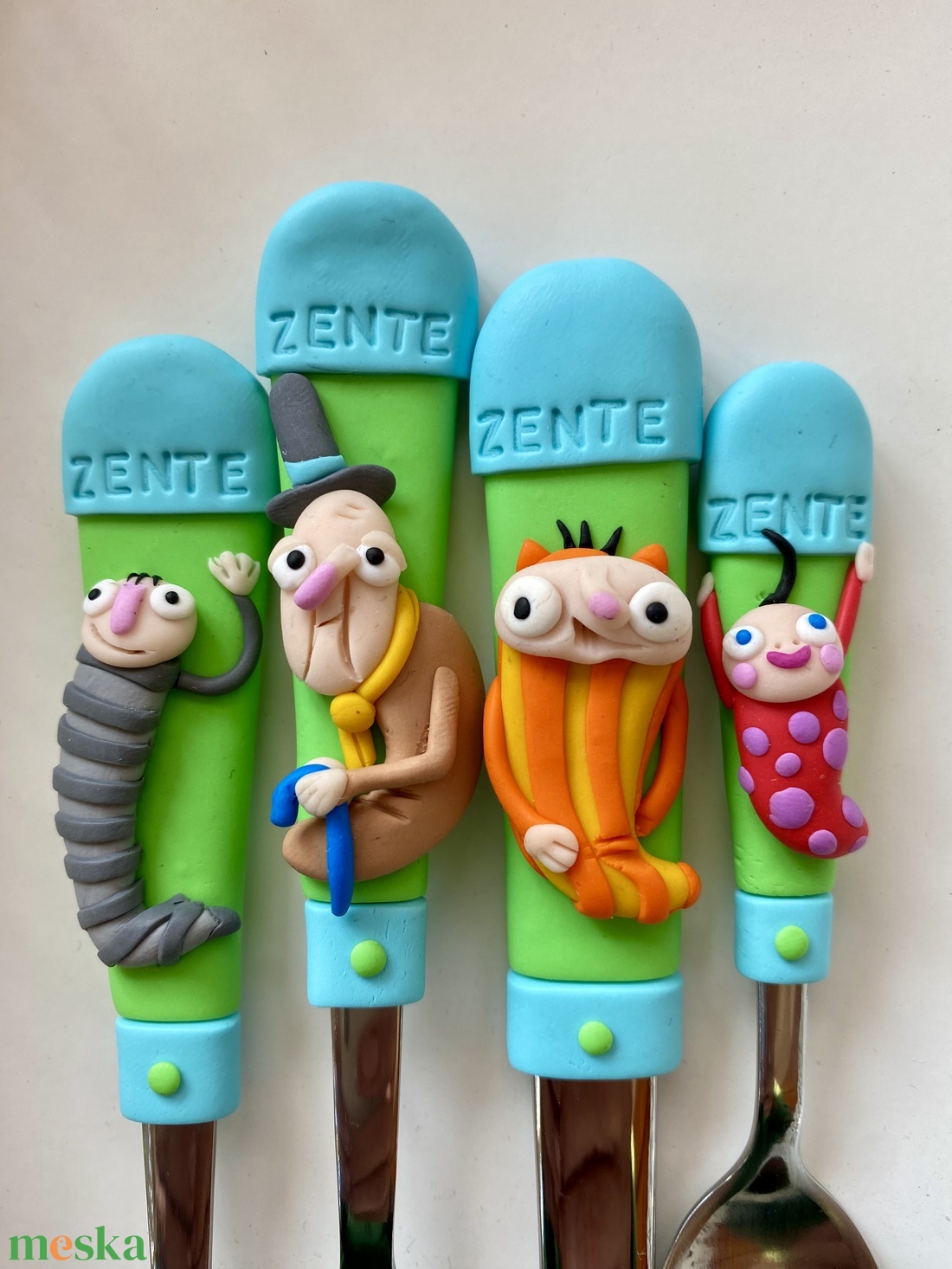 Gyermek evőeszköz szett-Fimo gyurma díszítéssel - otthon & életmód - konyhafelszerelés, tálalás - tálalás - kanál & villa - Meska.hu Gyermek evőeszköz szett-Fimo gyurma díszítéssel - otthon & életmód - konyhafelszerelés, tálalás - tálalás - kanál & villa - Meska.hu