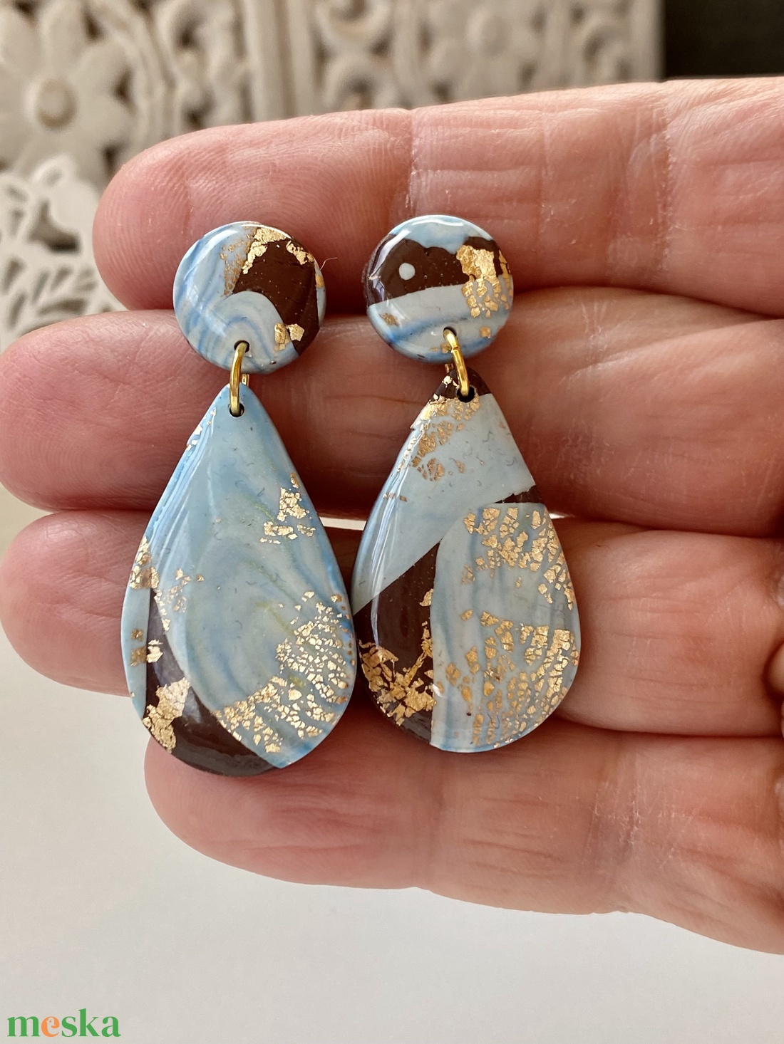 Barna/arany/kk csepp fülbevaló - ékszer - fülbevaló - lógós kerek fülbevaló - Meska.hu