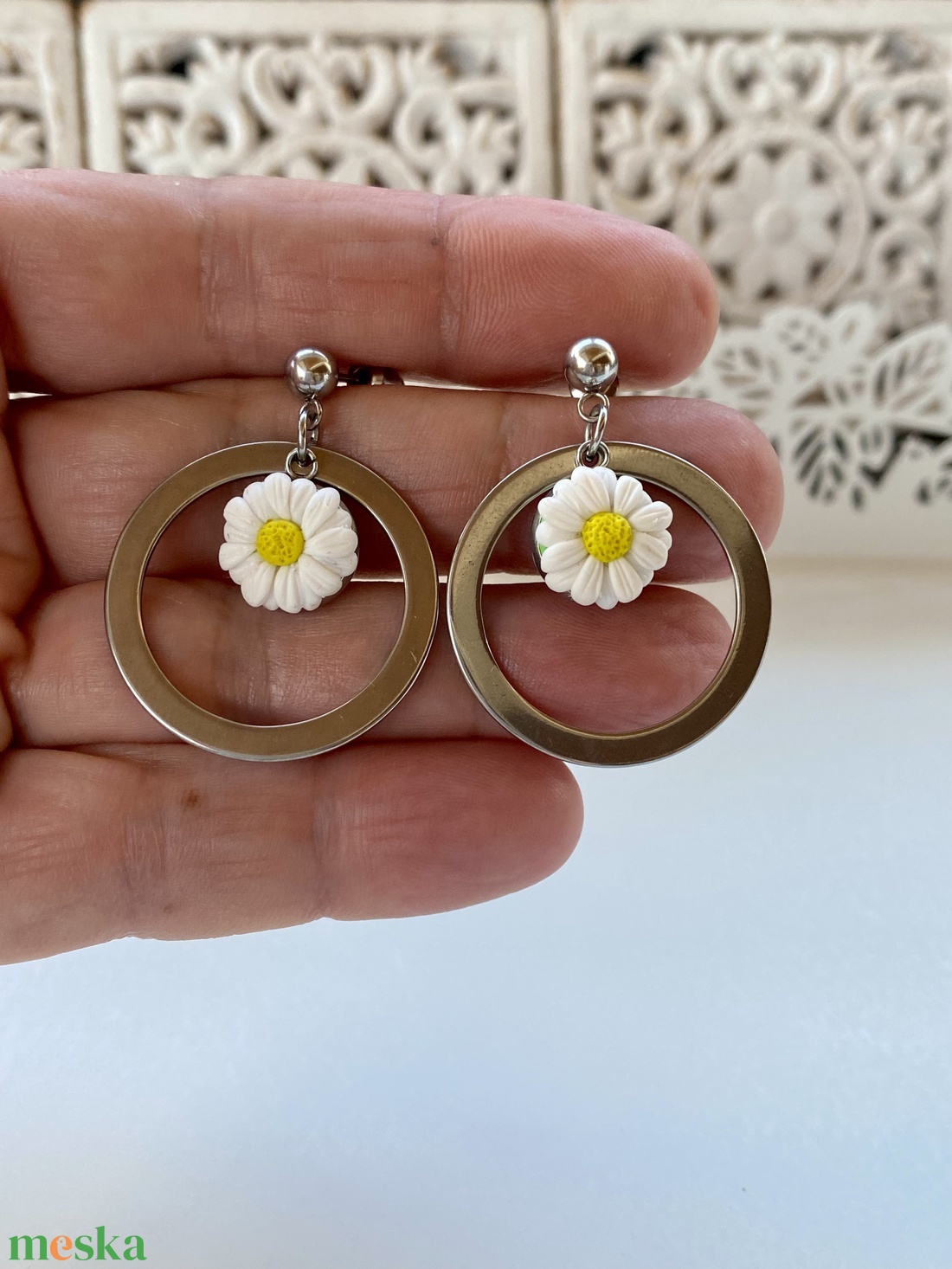 Százszorszép virágos nemesacél fülbevaló 1. - ékszer - fülbevaló - lógó fülbevaló - Meska.hu