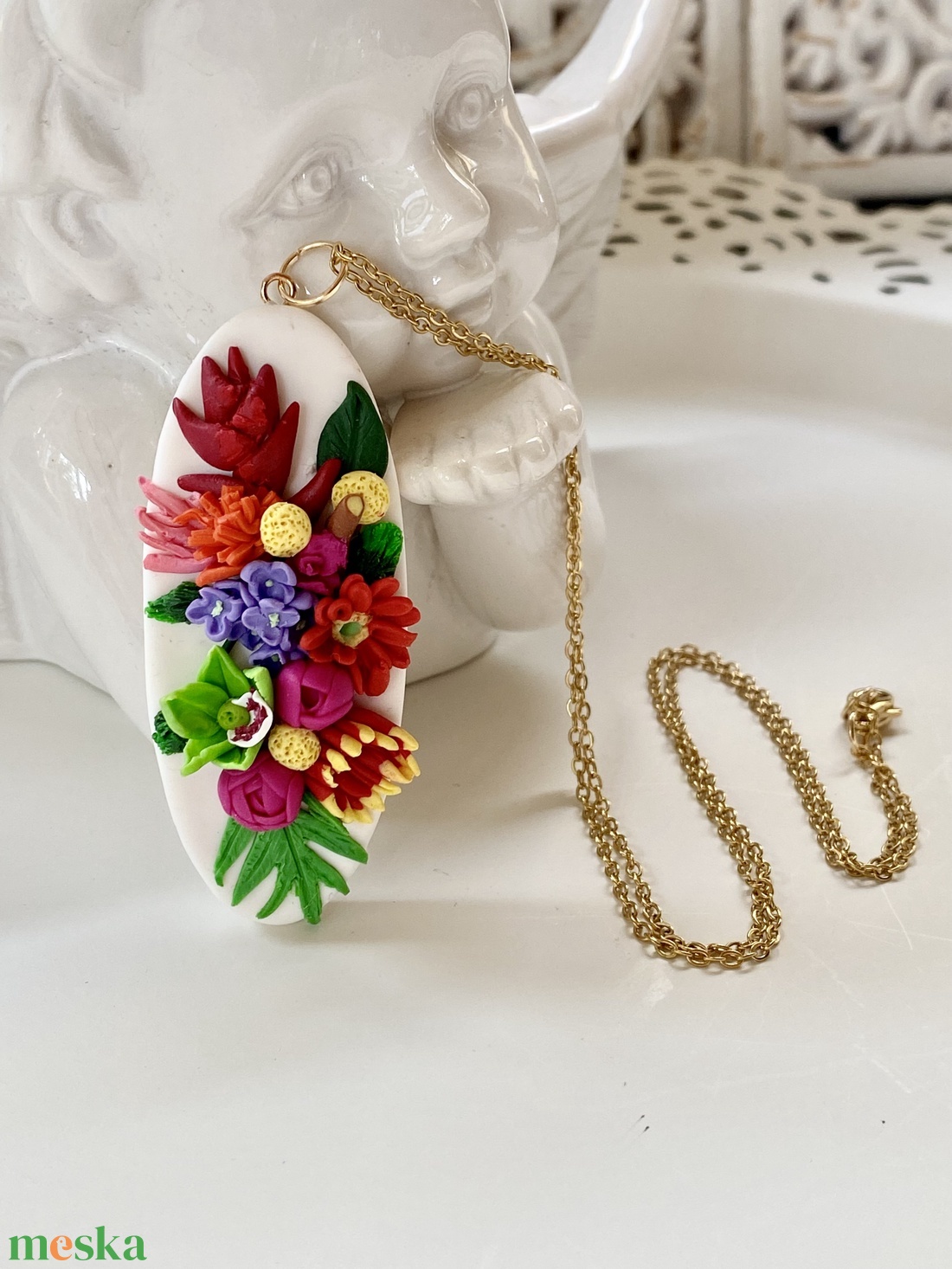 Orchidea sok virggal medl-aranyozott lncon - ékszer - nyaklánc - medálos nyaklánc - Meska.hu Orchidea sok virggal medl-aranyozott lncon - ékszer - nyaklánc - medálos nyaklánc - Meska.hu