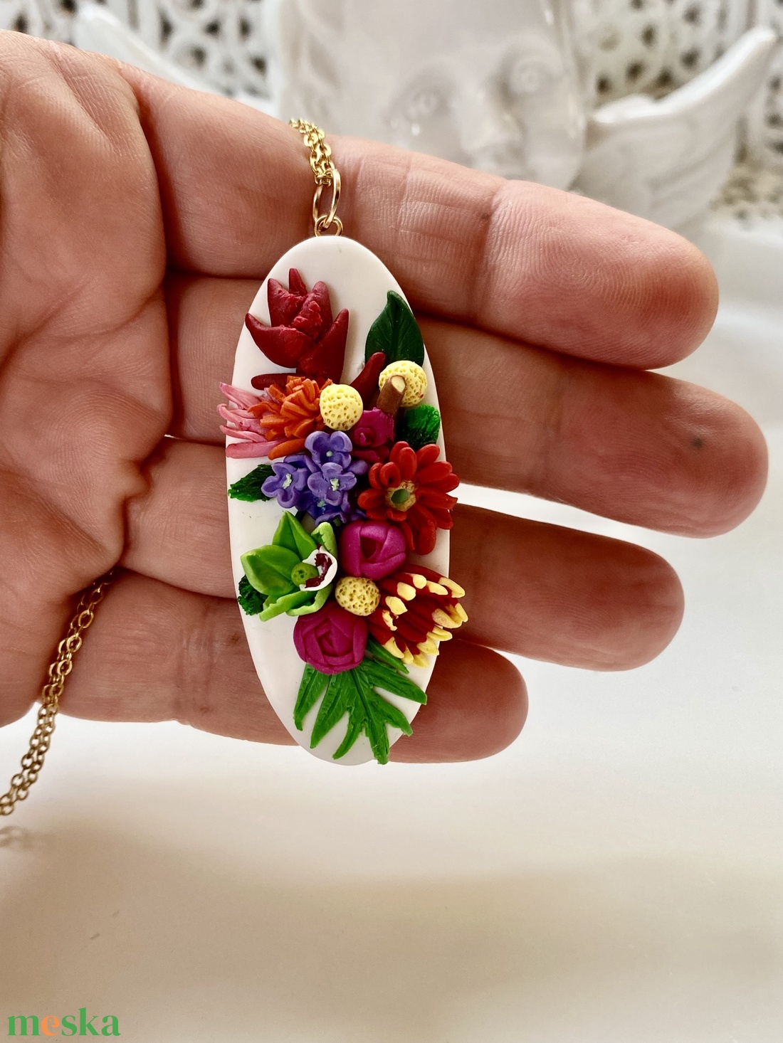 Orchidea sok virggal medl-aranyozott lncon - ékszer - nyaklánc - medálos nyaklánc - Meska.hu Orchidea sok virggal medl-aranyozott lncon - ékszer - nyaklánc - medálos nyaklánc - Meska.hu