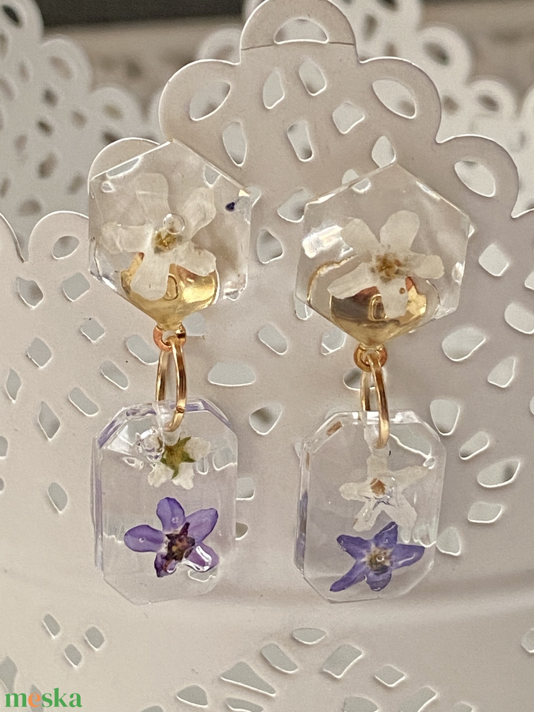 Nefelejcses 2 forma,epoxi gyanta fülbevaló - ékszer - fülbevaló - lógó fülbevaló - Meska.hu