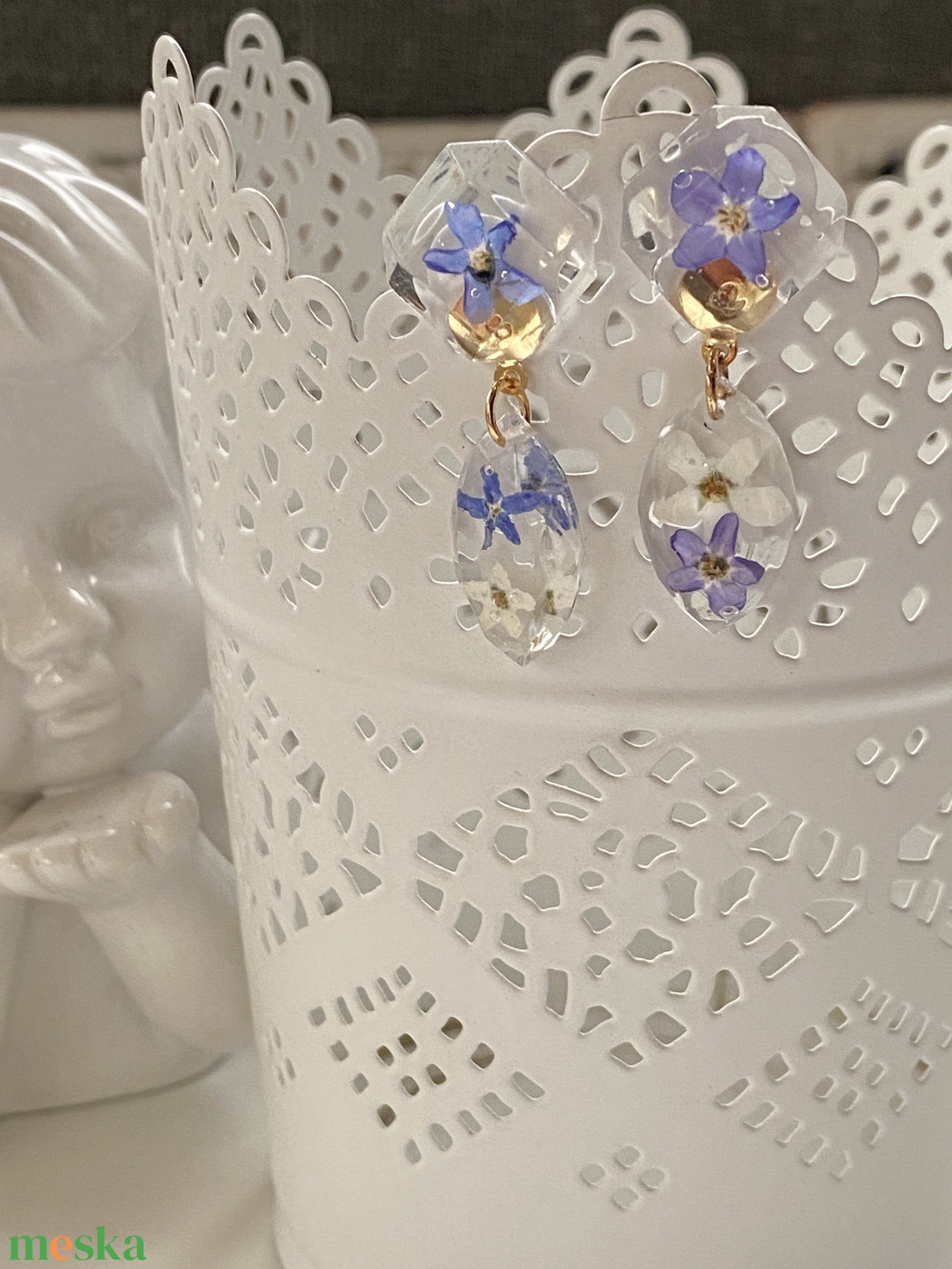 Nefelejcses 2 forma,epoxi gyanta fülbevaló - ékszer - fülbevaló - lógó fülbevaló - Meska.hu