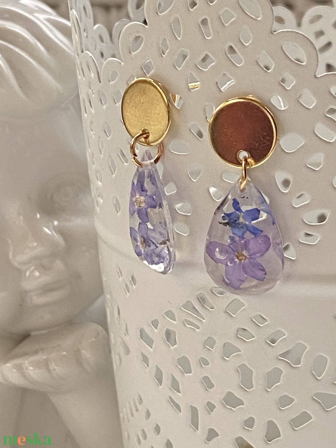 Nefelejcses kör és csepp forma,epoxi gyanta fülbevaló - ékszer - fülbevaló - lógó fülbevaló - Meska.hu