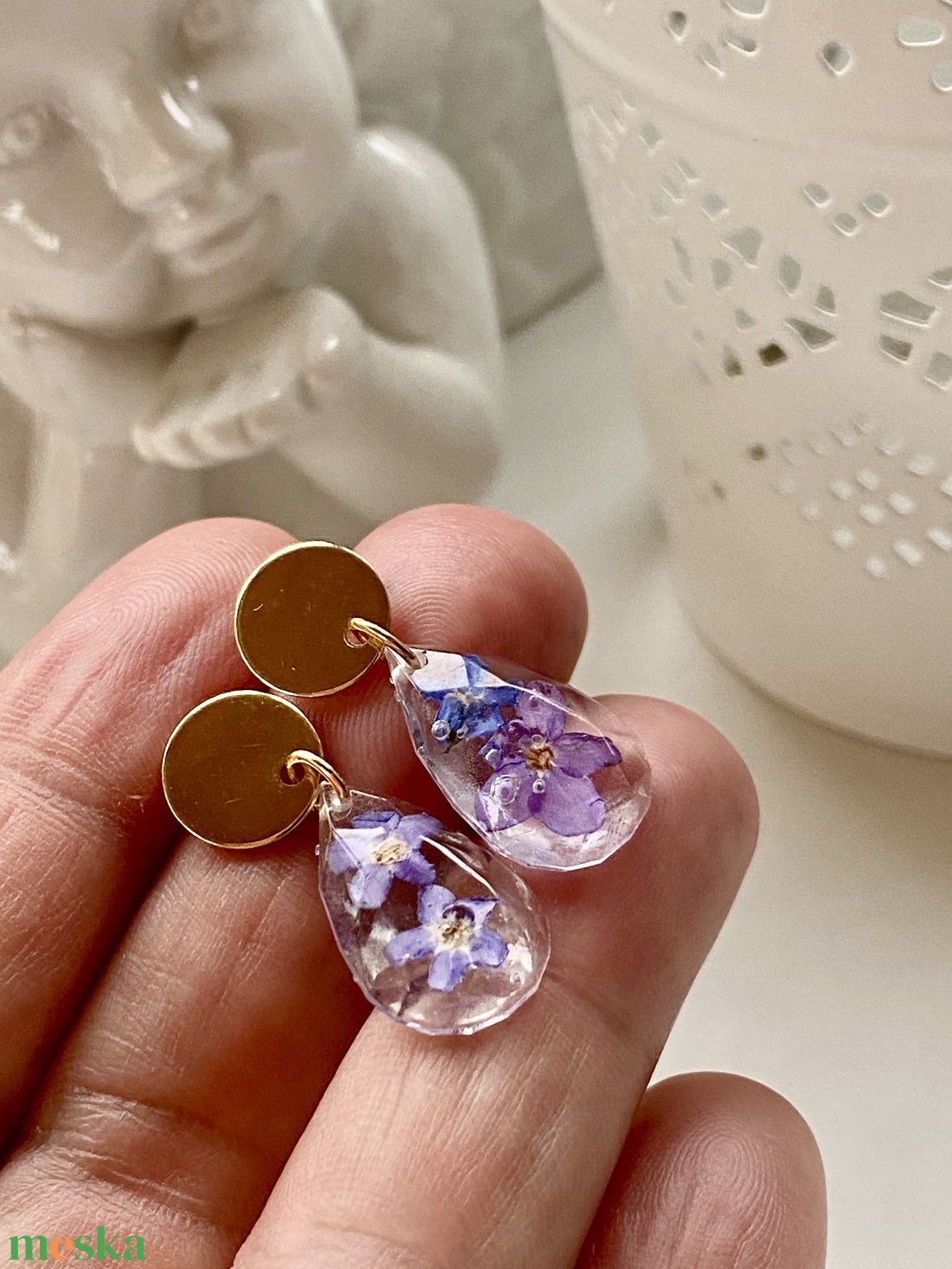 Nefelejcses kör és csepp forma,epoxi gyanta fülbevaló - ékszer - fülbevaló - lógó fülbevaló - Meska.hu