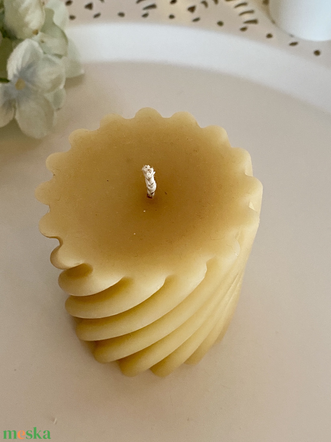 Méhviasz gyertya-csavart bordás henger 1. - esküvő - dekoráció - gyertya & gyertyatartó - Meska.hu