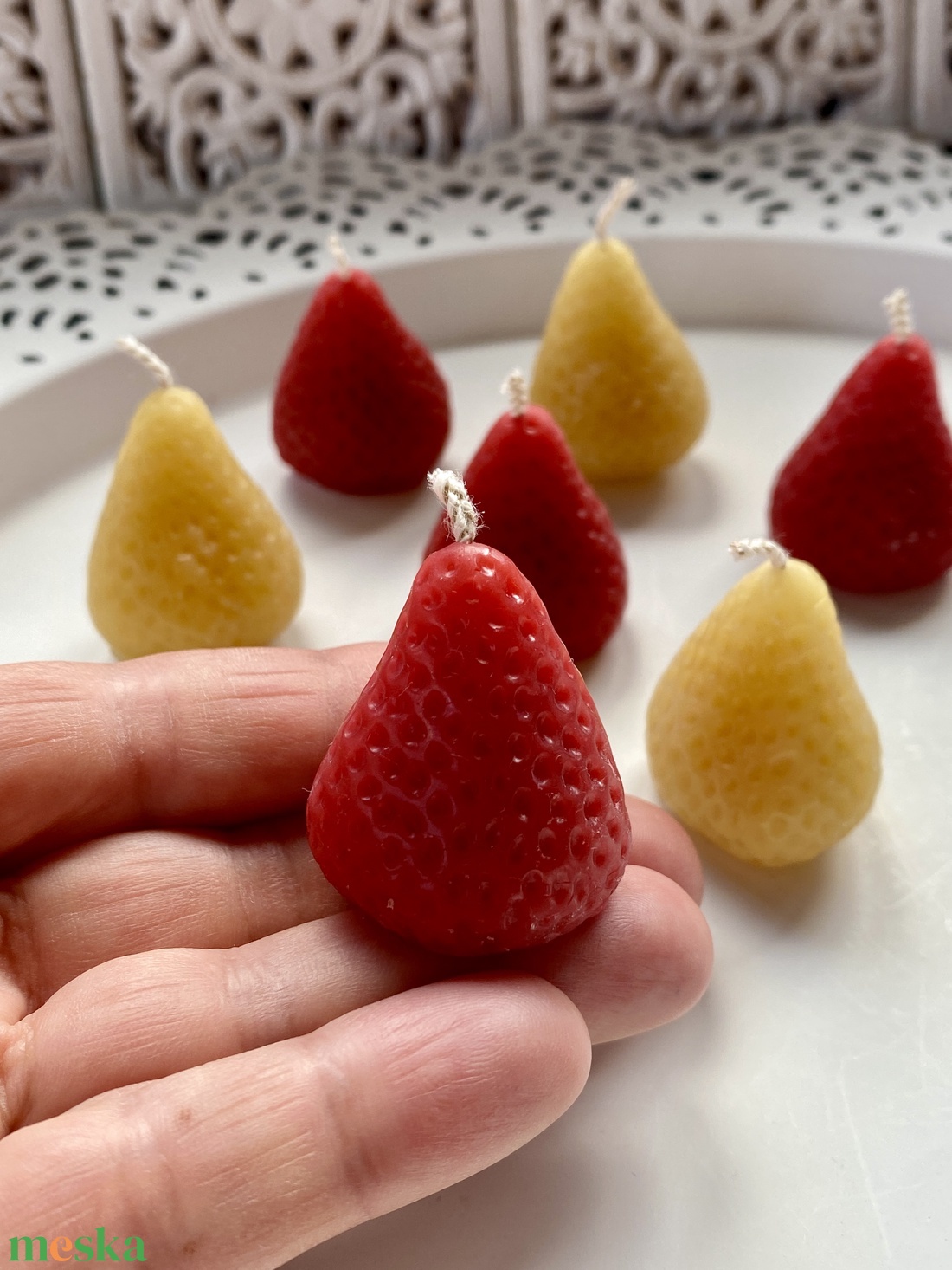 Méhviasz gyertya-Eper forma - esküvő - dekoráció - gyertya & gyertyatartó - Meska.hu