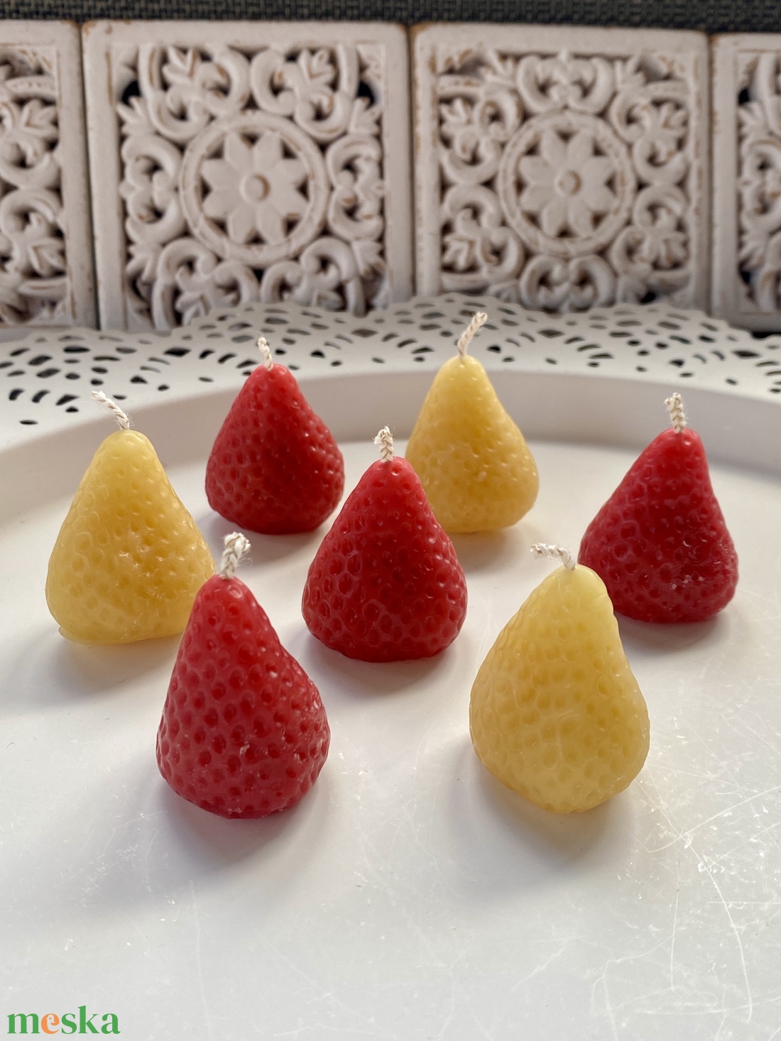 Méhviasz gyertya-Eper forma - esküvő - dekoráció - gyertya & gyertyatartó - Meska.hu