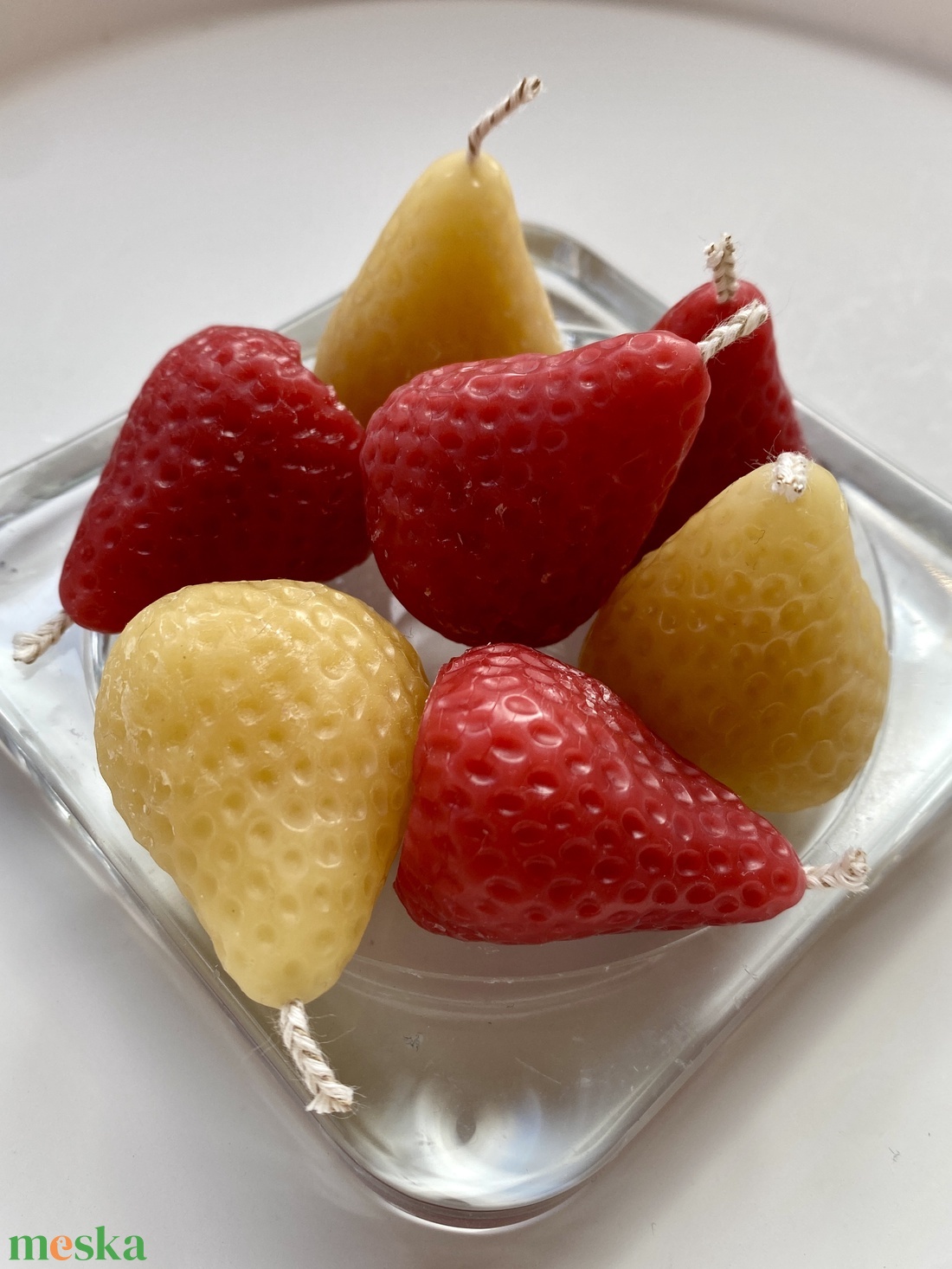 Méhviasz gyertya-Eper forma - esküvő - dekoráció - gyertya & gyertyatartó - Meska.hu