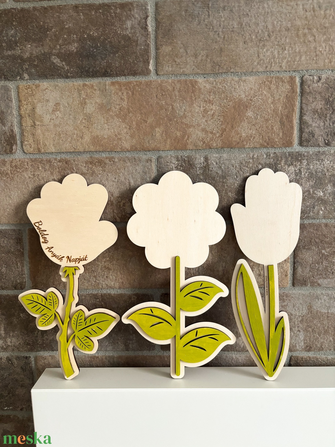 Anyák napi ajándék fa dísz dekoráció - otthon & életmód - dekoráció - asztal és polc dekoráció - gravírozott táblák - Meska.hu