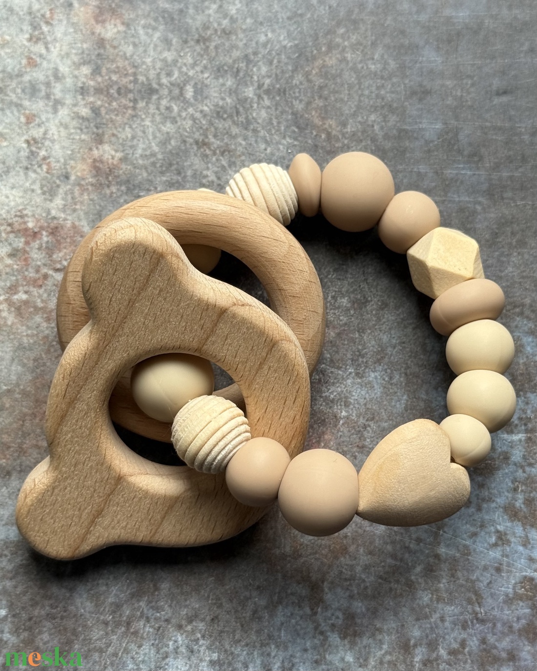 Csörgő rágóka #03 Bézs Karamell - baba - mama - baba játékok - csörgő - Meska.hu