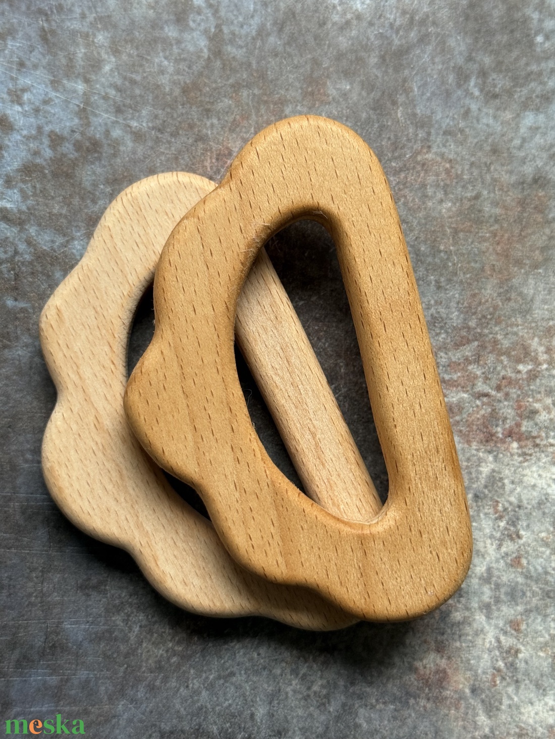 Csörgő rágóka  #01  Zsálya  Karamell  Bézs   - baba - mama - baba játékok - rágóka - Meska.hu