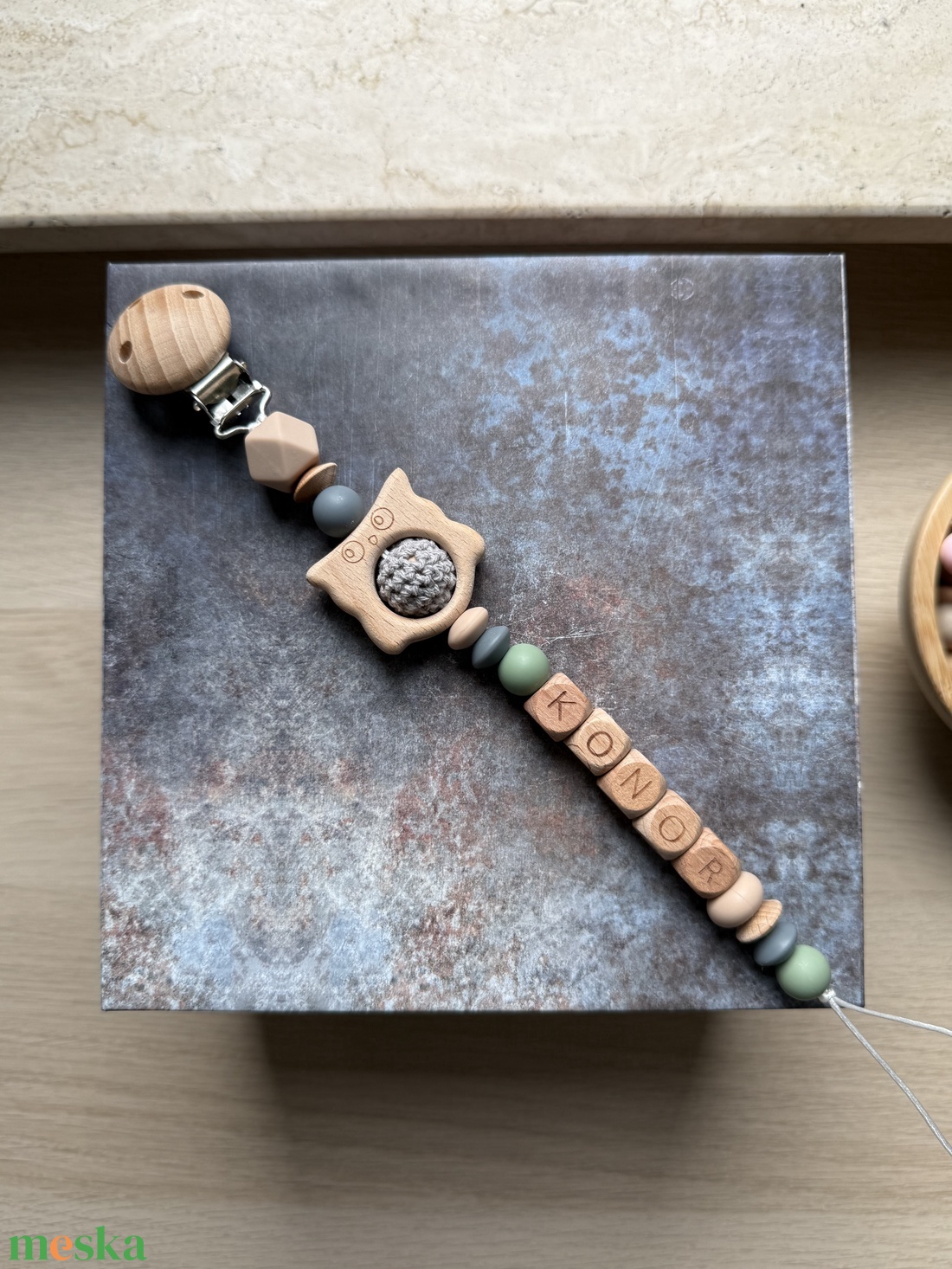 Cumilánc #01  Karamell  Zsálya  Antracit  - baba - mama - baba játékok - cumilánc - Meska.hu