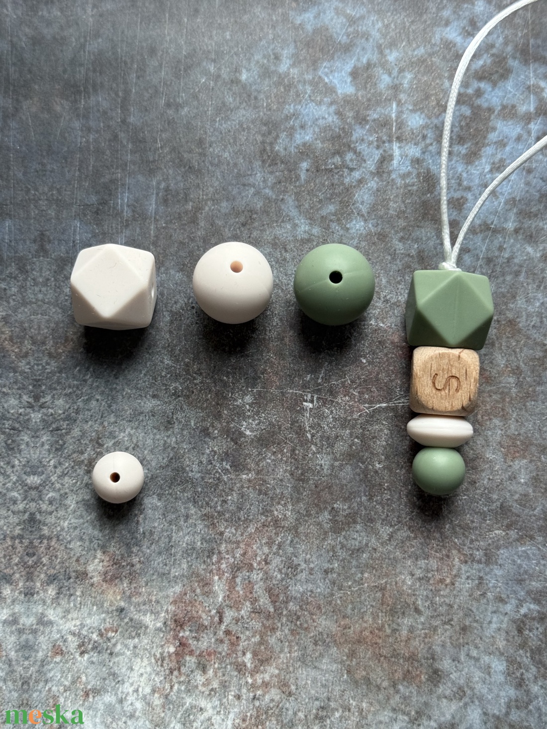 CHARM #EGYEDI TERVEZÉS  kulcstartóra vagy táskadísznek  - baba - mama - babaemlékek - baba emlékőrző - Meska.hu