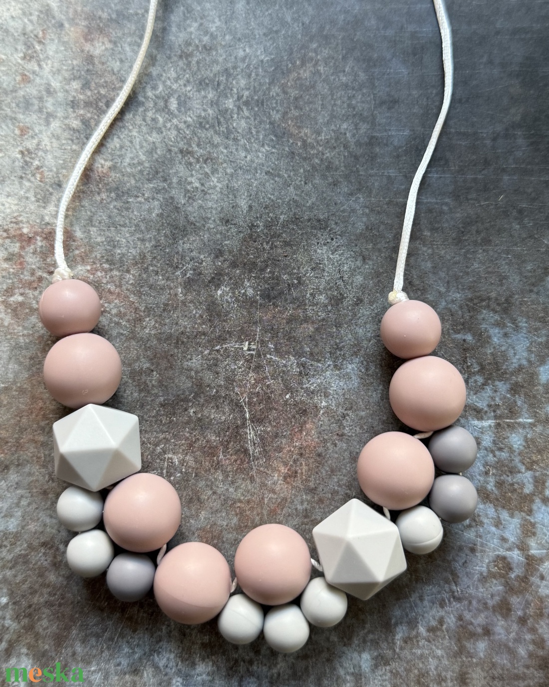 ANYALÁNC #03 Mályva és sötét szürke vagy mályva és világos szürke - baba - mama - baba játékok - rágcsalánc - Meska.hu