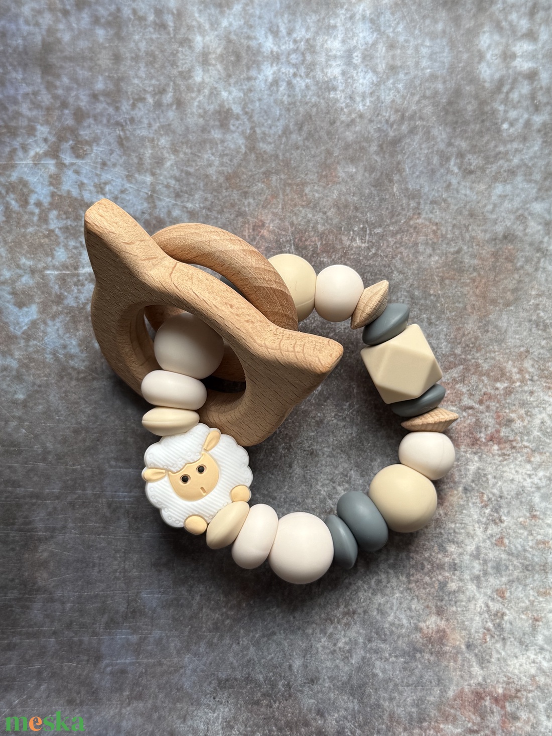 Kontrasztos Csörgő rágóka #17 Bézs Vaníla Antracit  - baba - mama - baba játékok - rágóka - Meska.hu