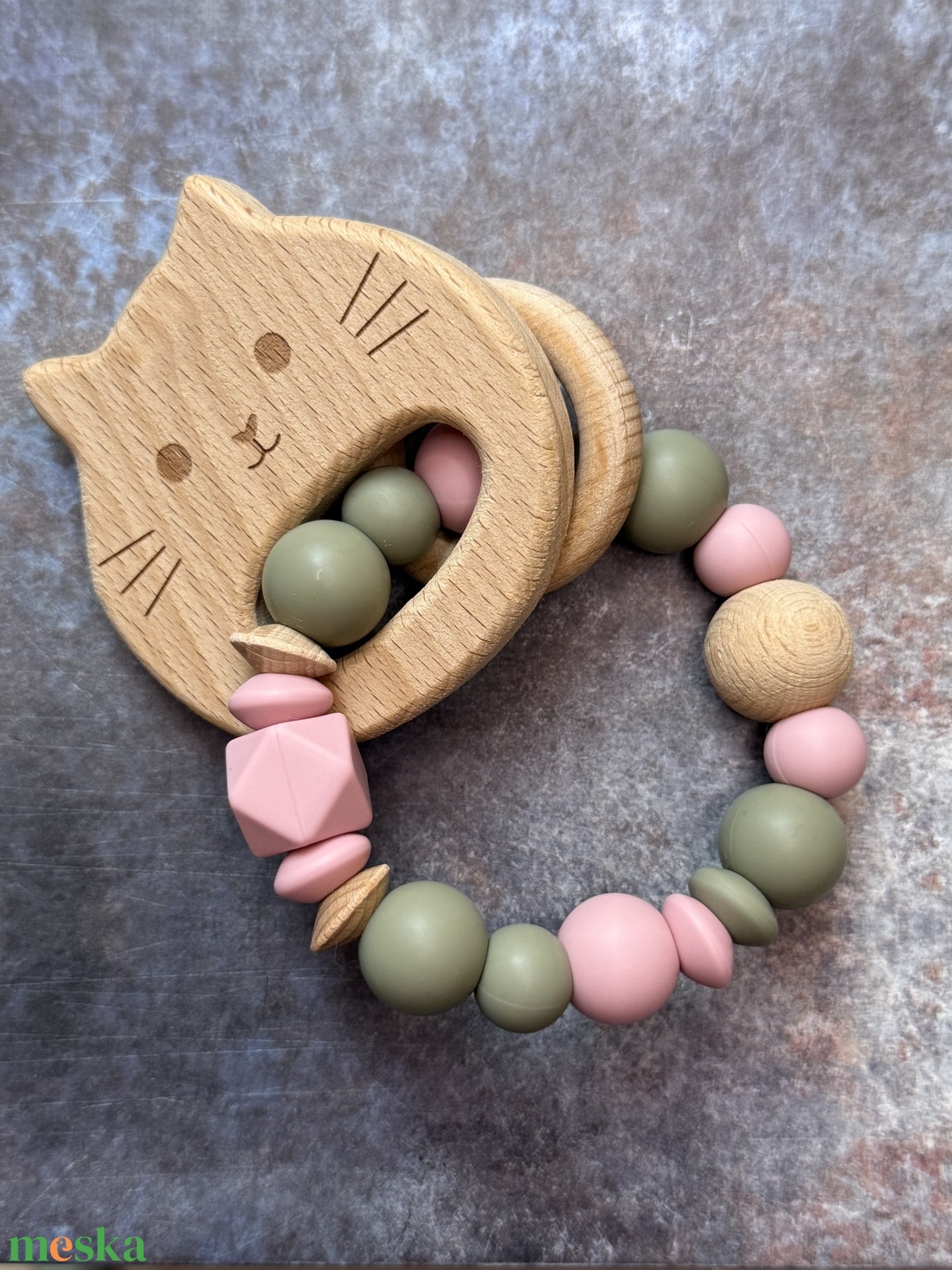 Csörgő rágóka # 19 Világos mályva - Olíva  - baba - mama - baba játékok - rágóka - Meska.hu