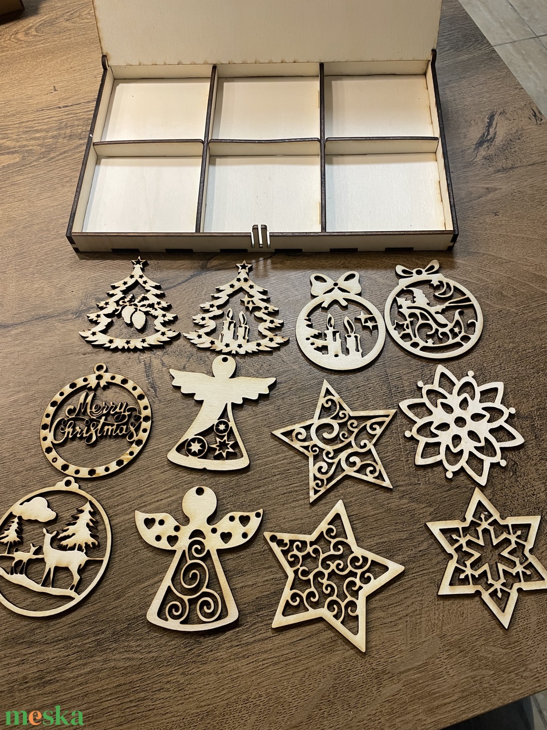 Karácsonyfa díszek dobozban - karácsony - karácsonyi lakásdekoráció - karácsonyfadíszek - Meska.hu