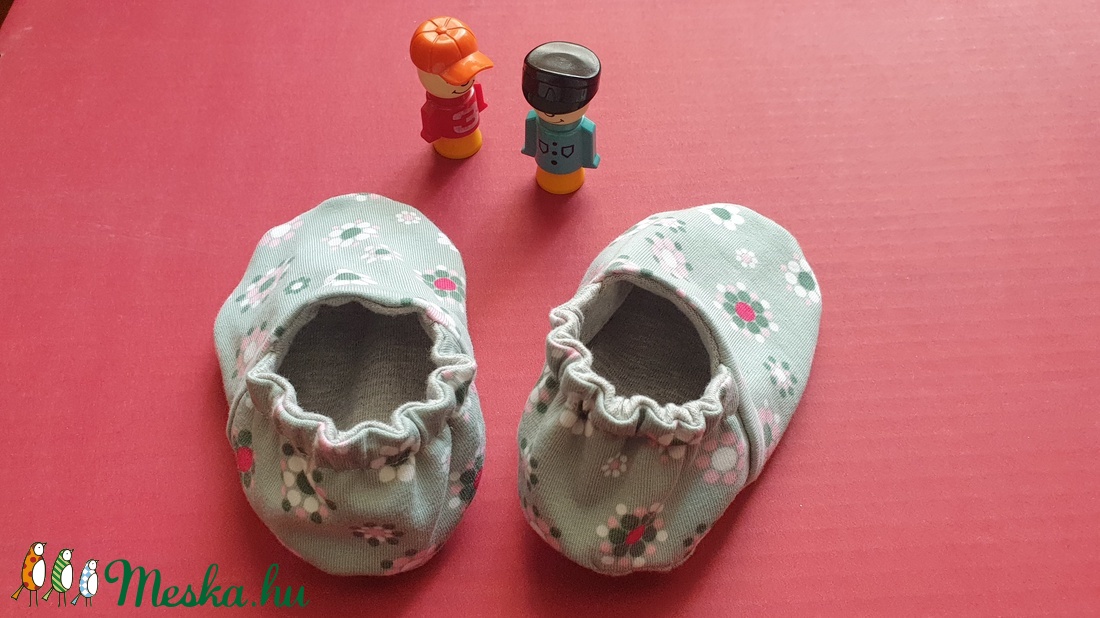 Mintás babacipő, textil bébicipő, rugalmas textil cipő kisbabáknak - ruha & divat - babaruha & gyerekruha - babacipő - Meska.hu