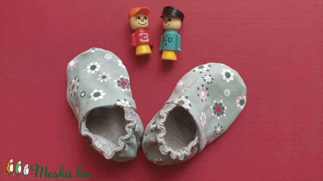 Mintás babacipő, textil bébicipő, rugalmas textil cipő kisbabáknak - ruha & divat - babaruha & gyerekruha - babacipő - Meska.hu Mintás babacipő, textil bébicipő, rugalmas textil cipő kisbabáknak - ruha & divat - babaruha & gyerekruha - babacipő - Meska.hu