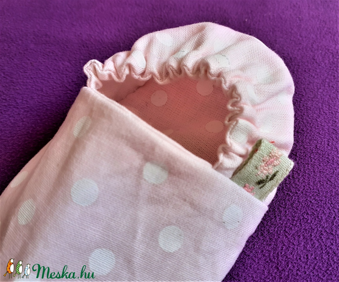 Nyári textil babacipő, kocsicipő, mintás bébicipő, 2 oldalas rózsaszín pöttyös babacipő - ruha & divat - babaruha & gyerekruha - babacipő - Meska.hu