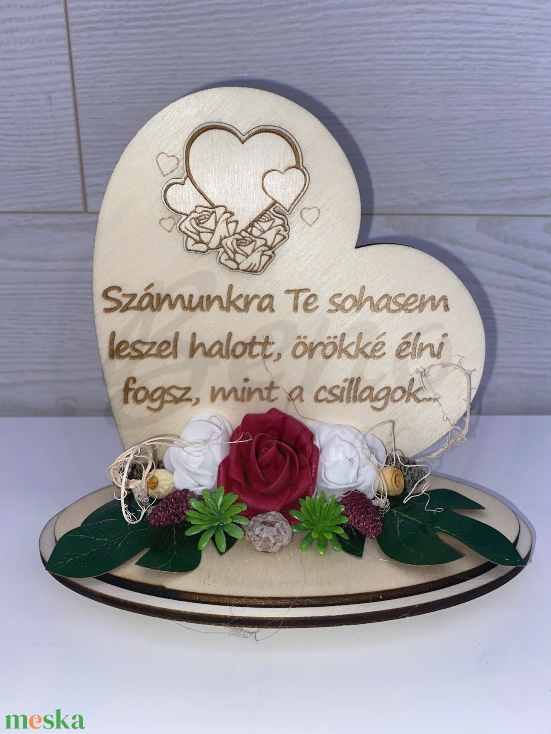 Kegyeleti szív dísz  Számunkra Te sohasem leszel halott felirattal, bordó és fehér rózsákkal - otthon & életmód - vallás - temetkezési tárgy - Meska.hu