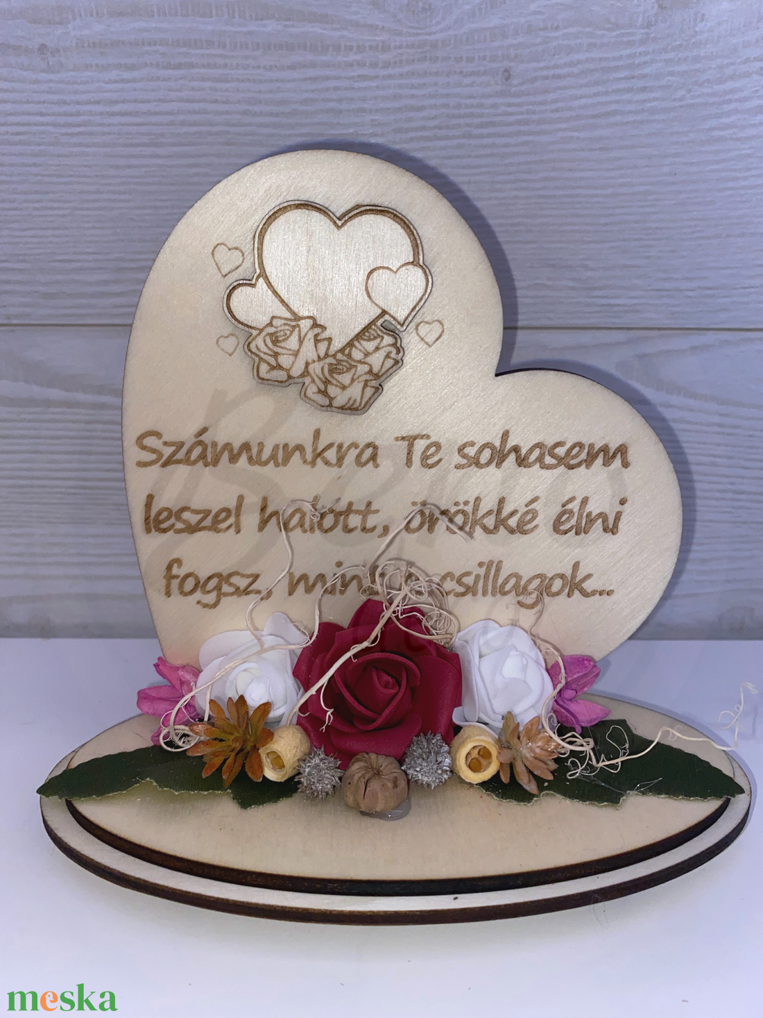 Kegyeleti szív dísz  Számunkra Te sohasem leszel halott felirattal, bordó rózsával és őszi virágdíszítéssel - otthon & életmód - vallás - temetkezési tárgy - Meska.hu