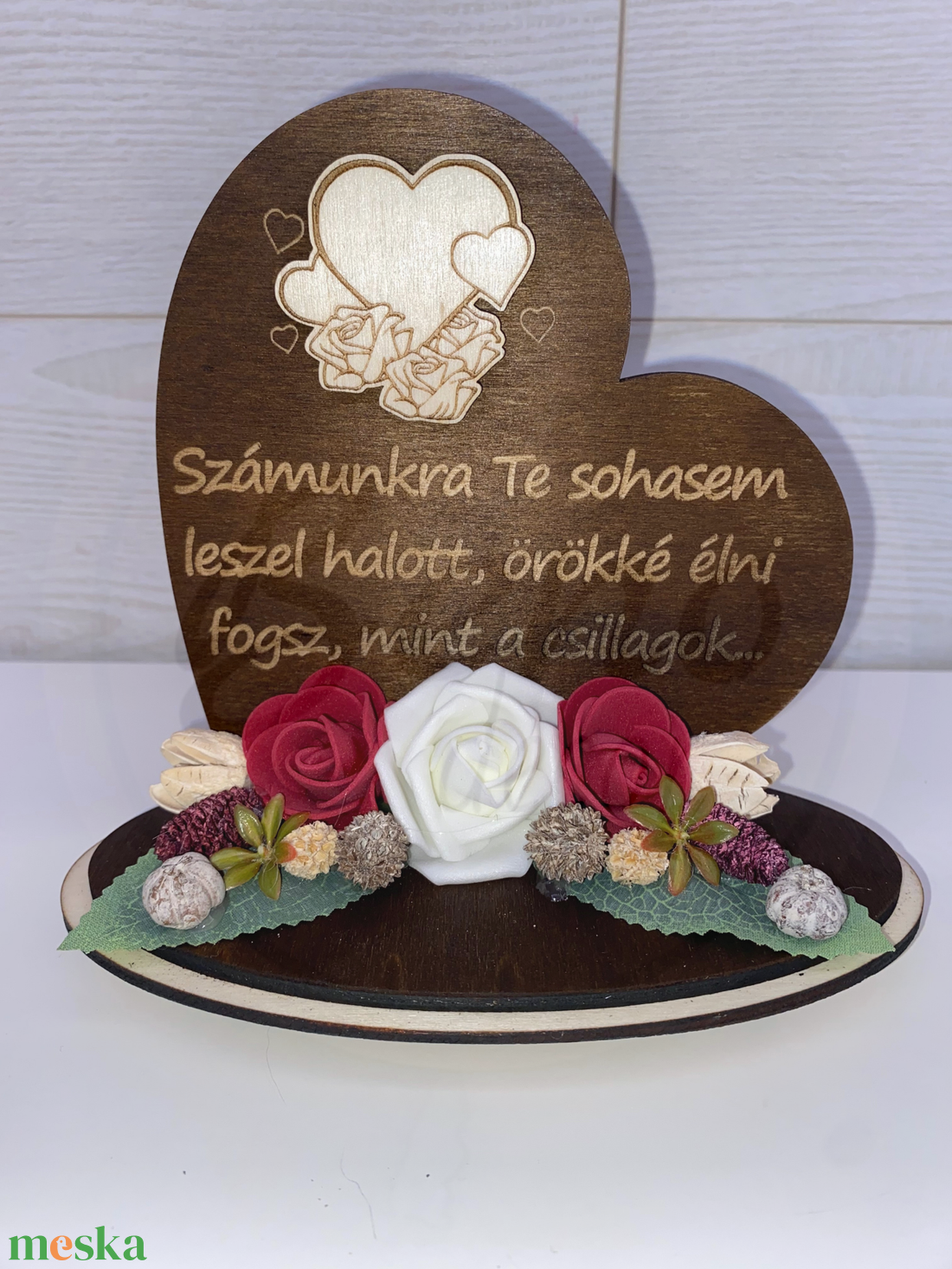 Kegyeleti szív dísz  Számunkra Te sohasem leszel halott bordó-fehér virágkompozícióval - otthon & életmód - vallás - temetkezési tárgy - Meska.hu