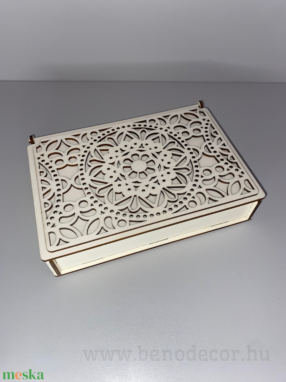 Mandala mintás ékszerdoboz � 6 rekeszes, fa tároló - ékszer - ékszertartó - ékszerdoboz - Meska.hu