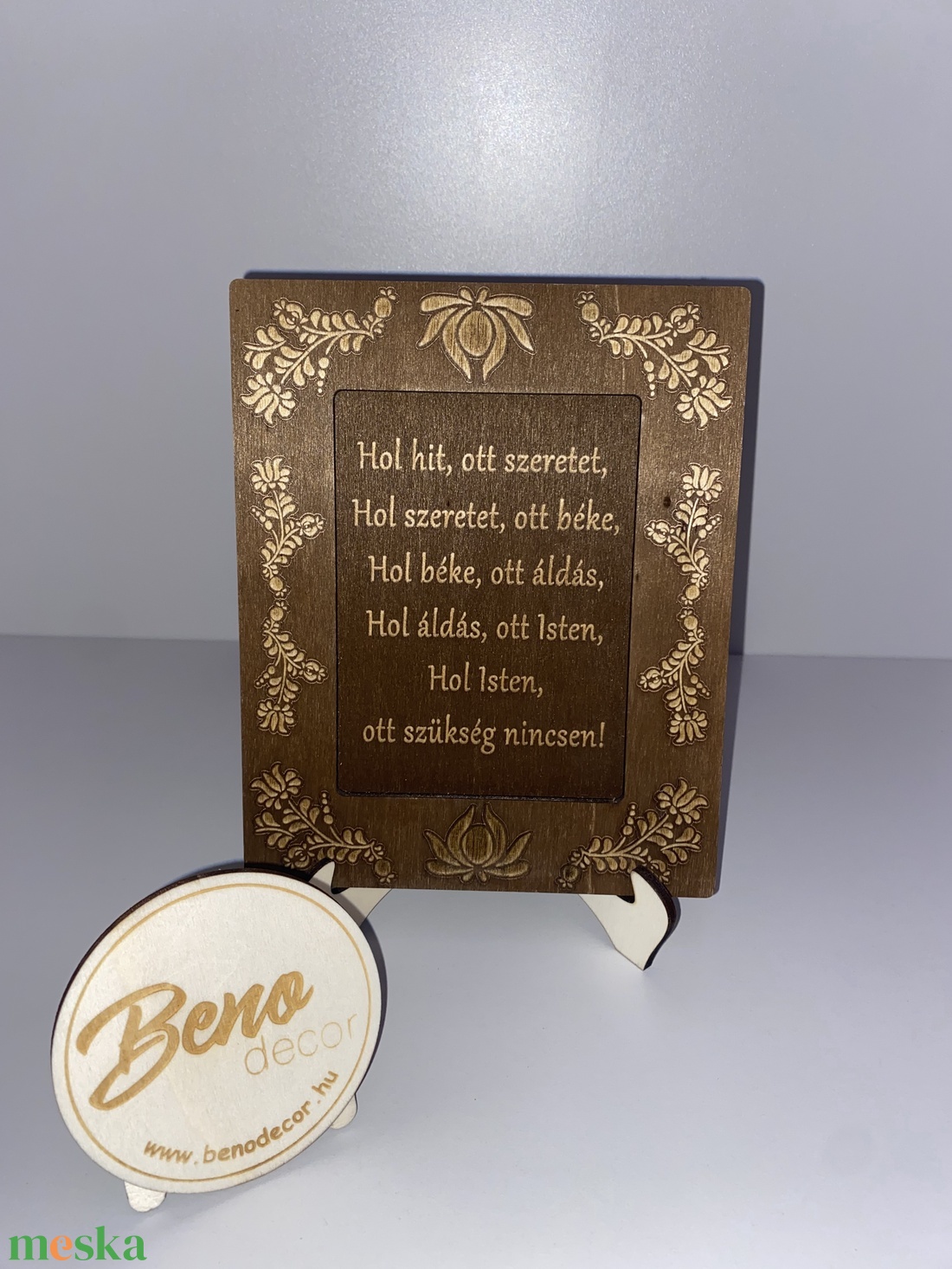 Fa idézetes dísztábla állvánnyal - Hol hit - otthon & életmód - dekoráció - asztal és polc dekoráció - asztaldísz - Meska.hu