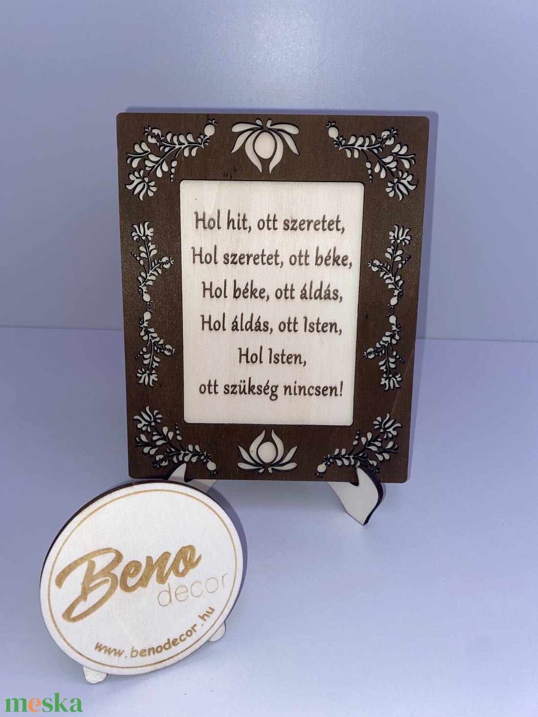 Fa idézetes dísztábla állvánnyal  Hol hit, ott szeretet - otthon & életmód - dekoráció - asztal és polc dekoráció - asztaldísz - Meska.hu