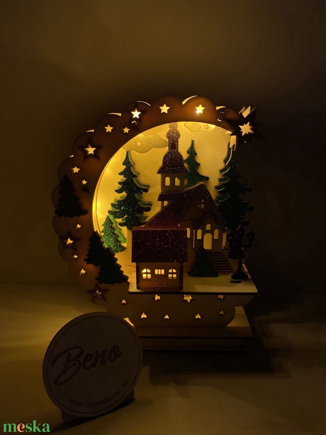 Karácsonyi falu templommal � csillogó, világító dísz - karácsony - karácsonyi lakásdekoráció - karácsonyi lakásdíszek - Meska.hu