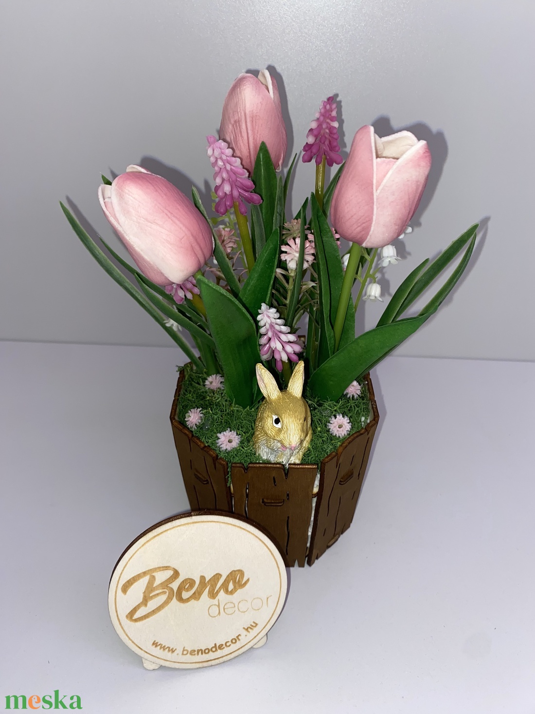 Húsvéti tavaszi asztaldísz nyuszival - otthon & életmód - virágdekoráció - virágdíszek - virágdísz kaspóban - Meska.hu