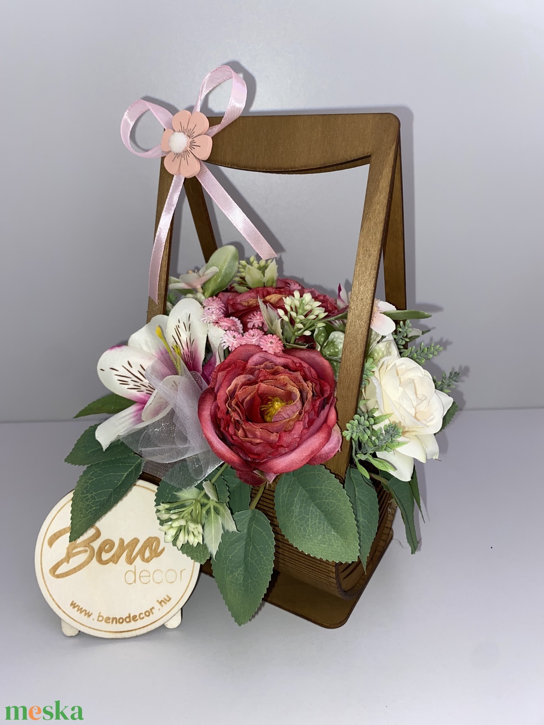 Virágkosár rózsaszín rózsákkal - otthon & életmód - virágdekoráció - virágdíszek - asztali virágdísz - Meska.hu