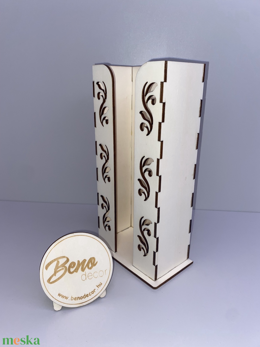 Falra akasztható zsebkendőtartó � lézervágott díszes mintával - otthon & életmód - tárolás & rendszerezés - zsebkendőtartó - Meska.hu