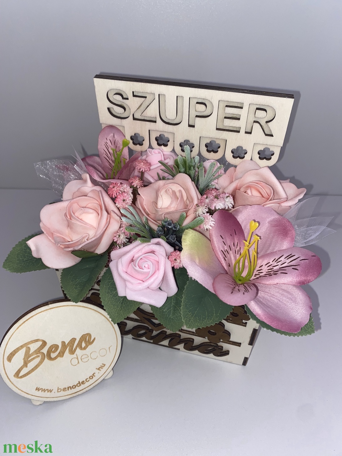 Szuper Mama virágbox � rózsaszín virágokkal - otthon & életmód - virágdekoráció - virágdíszek - virágdísz kaspóban - Meska.hu