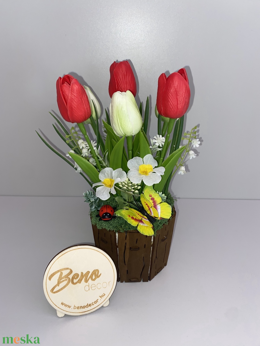 Tavaszi tulipános asztaldísz - otthon & életmód - virágdekoráció - virágdíszek - virágdísz kaspóban - Meska.hu