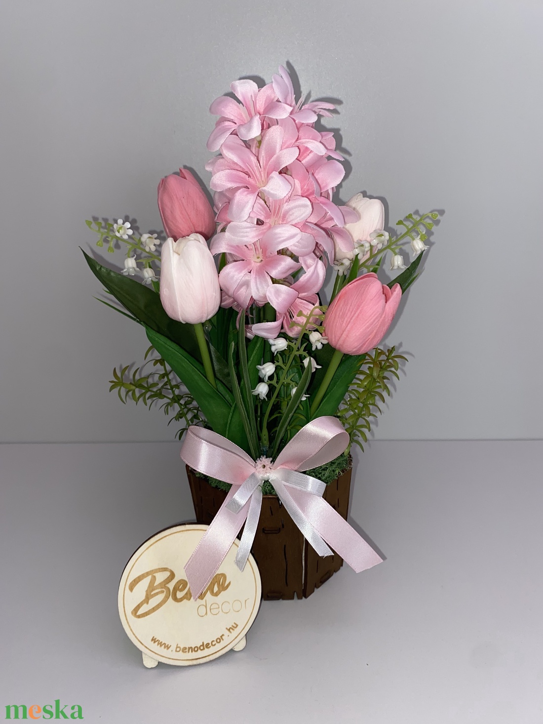 Tavaszi virágkompozíció kaspóban � rózsaszín jácintos tulipános dekoráció - otthon & életmód - virágdekoráció - virágdíszek - virágdísz kaspóban - Meska.hu