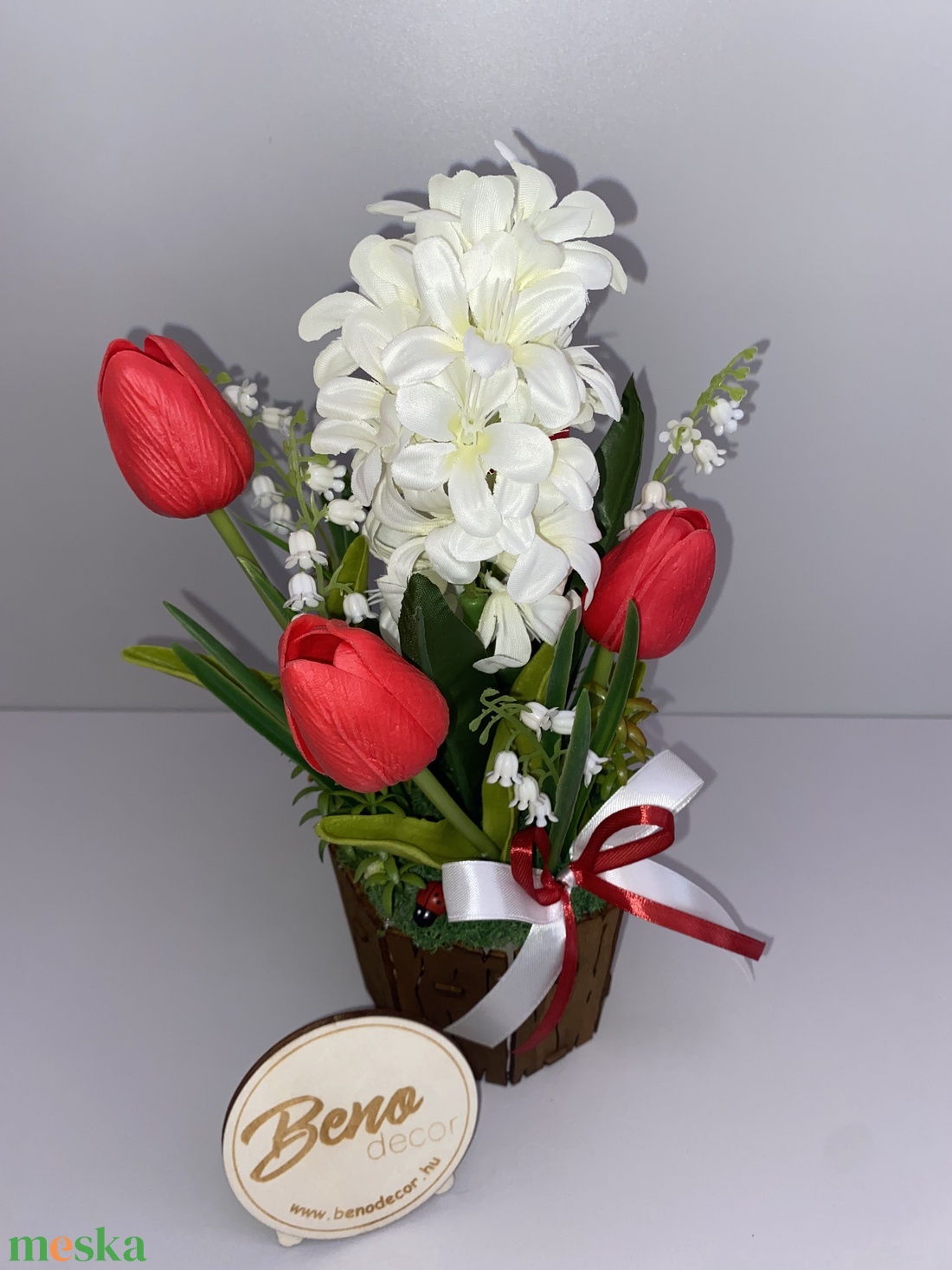 Tavaszi virágkompozíció kaspóban � fehér jácintos tulipános dekoráció - otthon & életmód - virágdekoráció - virágdíszek - virágdísz kaspóban - Meska.hu