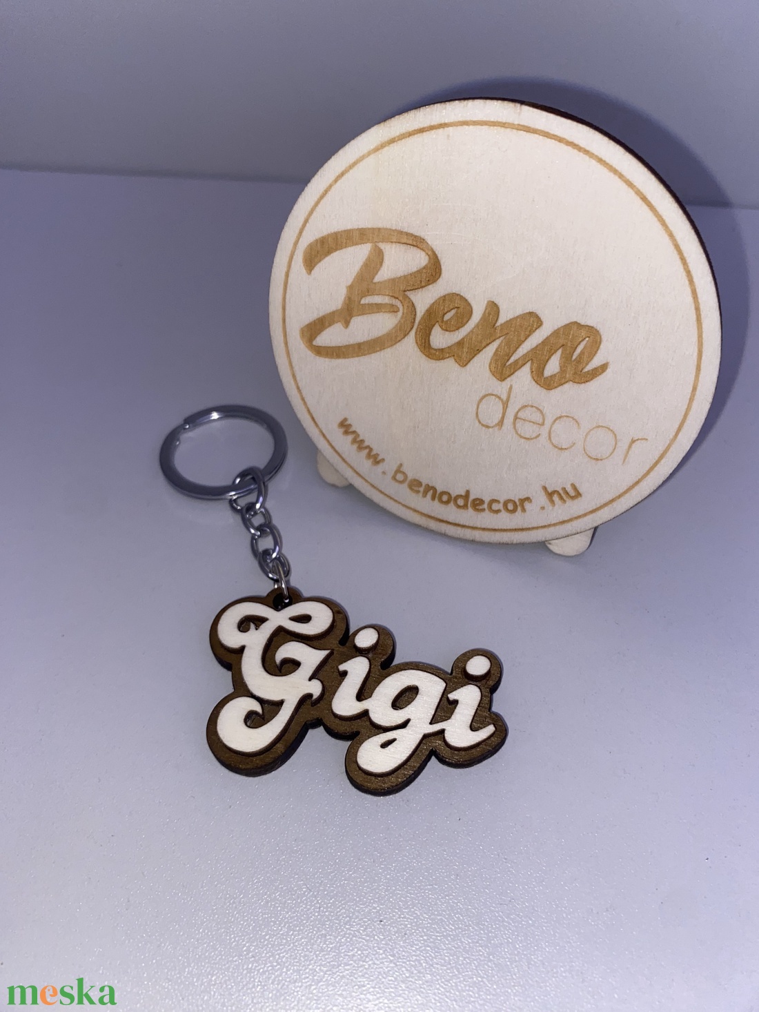 Személyre szabható neves kulcstartó fából � bármilyen névvel - táska & tok - kulcstartó & táskadísz - kulcstartó - Meska.hu