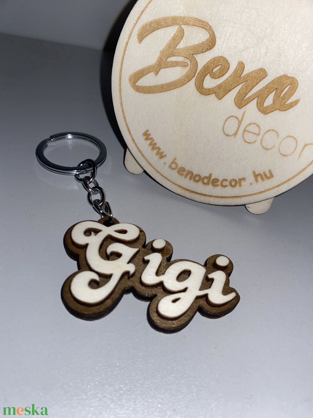 Személyre szabható neves kulcstartó fából � bármilyen névvel - táska & tok - kulcstartó & táskadísz - kulcstartó - Meska.hu
