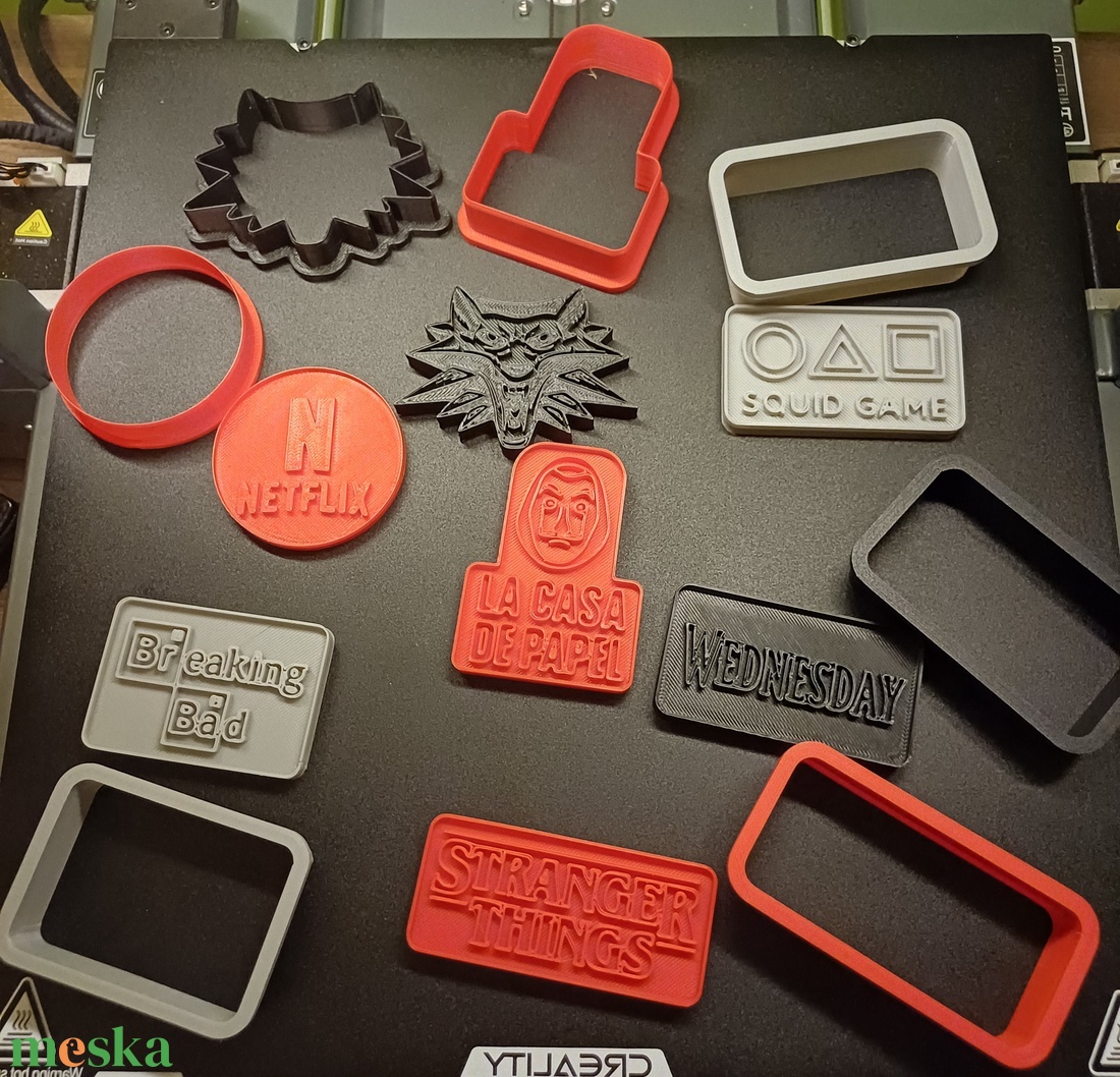  Netflix sorozatok - Süti kinyomó/kiszúró forma - Cookie Cutter : Netflix, Stranger Things, Witcher, Squid Game stb. - otthon & életmód - konyhafelszerelés, tálalás - sütés, főzés - sütikiszúró - Meska.hu