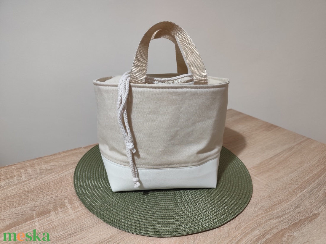 Uzsonnás táska - táska & tok - uzsonna- & ebéd tartó - ebéd tasak, doboz - Meska.hu Uzsonnás táska - táska & tok - uzsonna- & ebéd tartó - ebéd tasak, doboz - Meska.hu