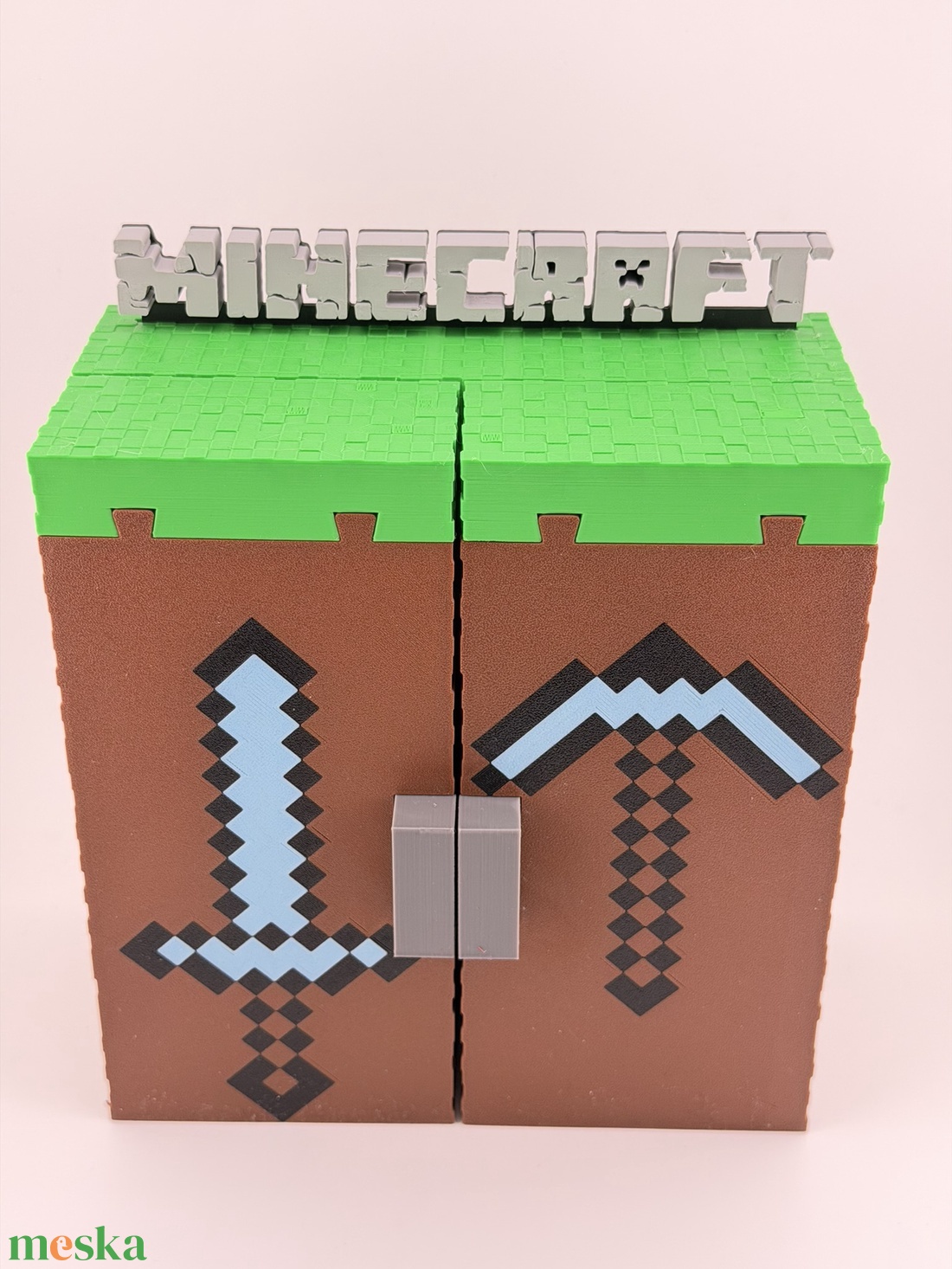 Minecraft Kinder joy figura tartó(nyitható) - otthon & életmód - dekoráció - asztal és polc dekoráció - asztaldísz - Meska.hu