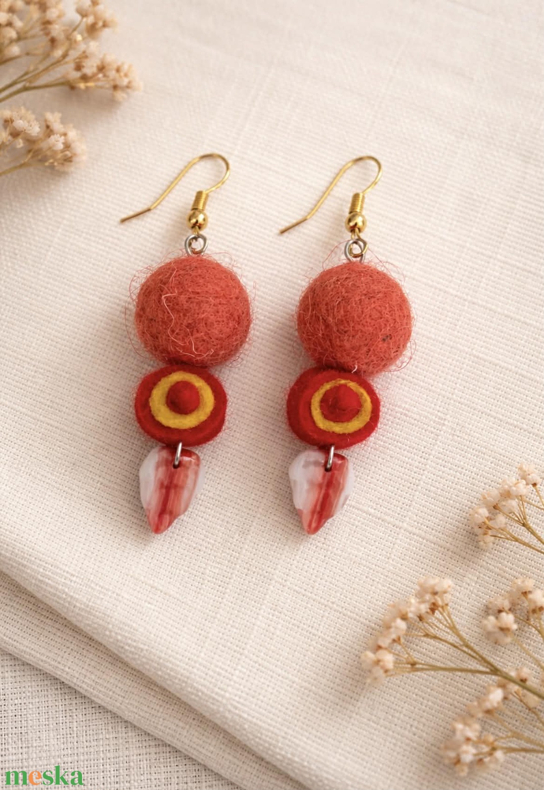 Narancssárga nemez fülbevaló - ékszer - fülbevaló - lógó fülbevaló - Meska.hu