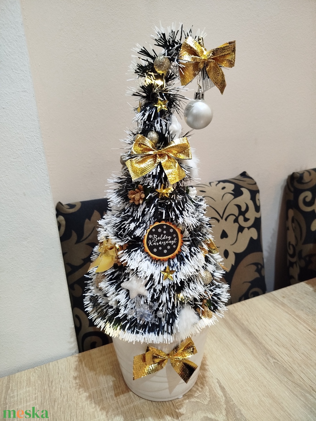 Örök grincsfa LED világítással arany színekben - karácsony - adventi díszek - adventi asztaldísz - Meska.hu