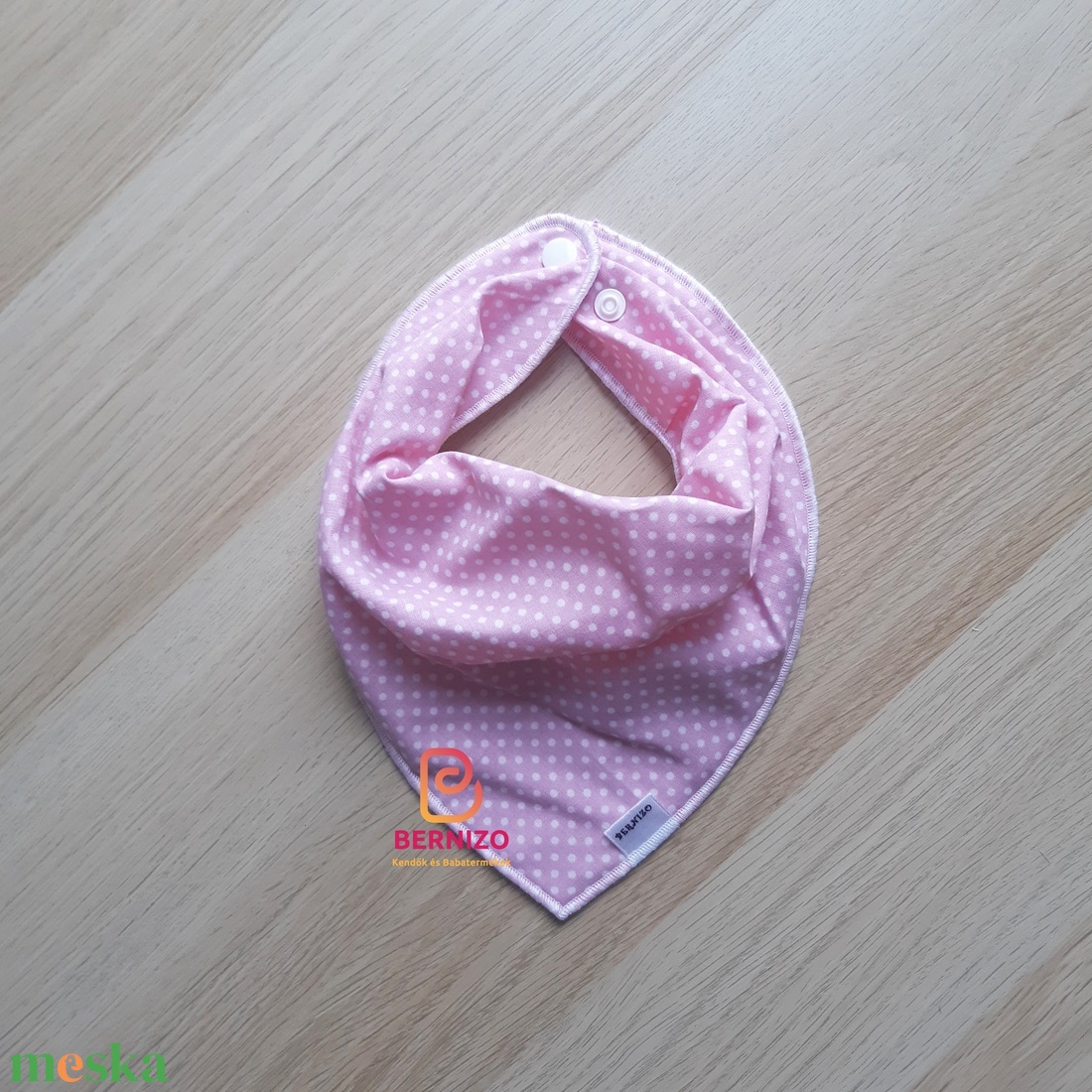 Rózsaszín fehér pöttyös nyálkendő/babakendő - ruha & divat - babaruha & gyerekruha - előke & nyálkendő - Meska.hu