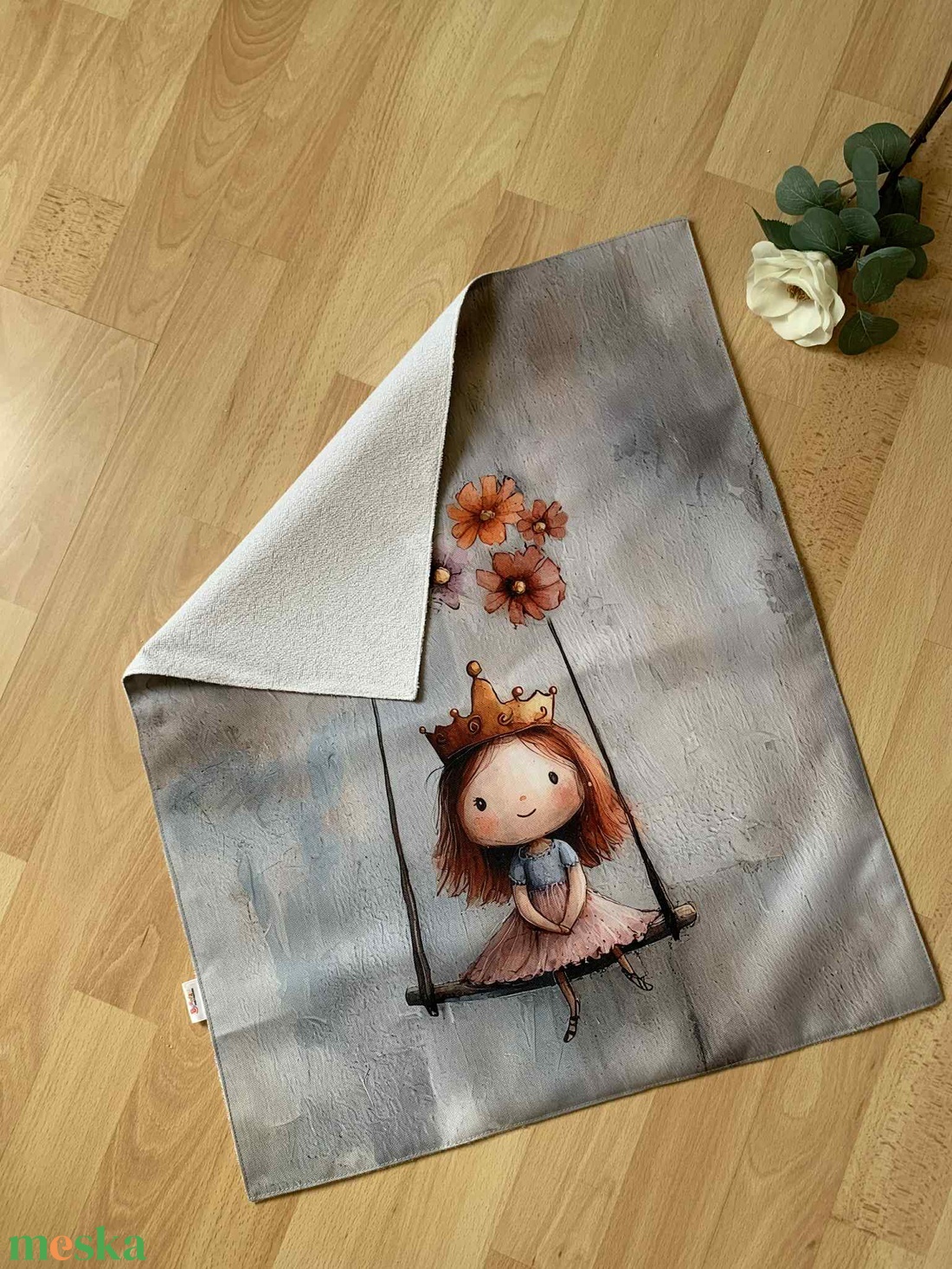 Hintázó királylány pelenkázó alátét - szépségápolás - pelenka & babaápolás - pelenkázó alátét - Meska.hu